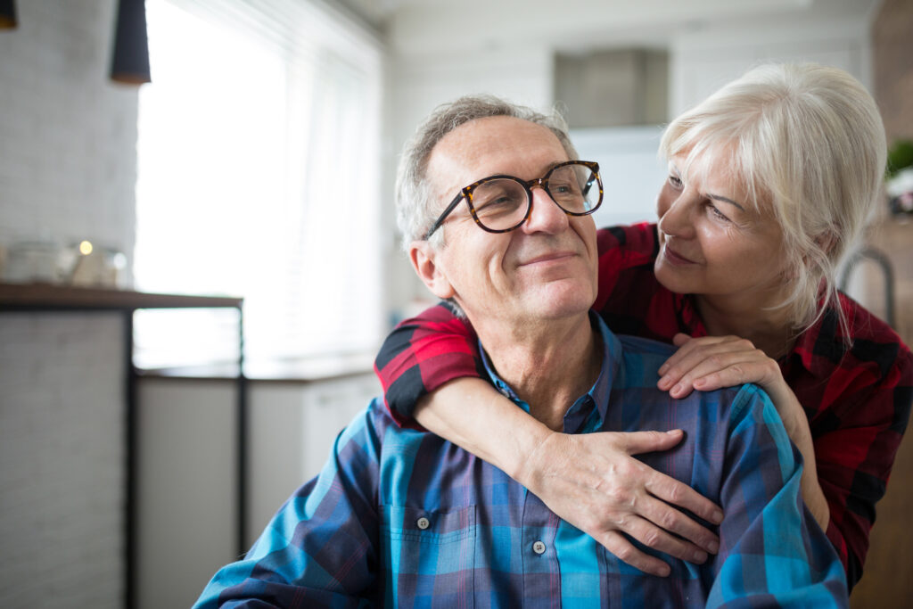 Identify the early warning signs of Parkinson’s disease in order to seek prompt treatment options.