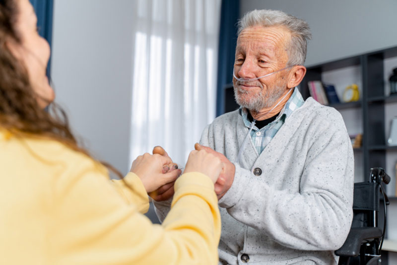 A woman helps her aging father get his COPD symptoms under control so he can live a better life with COPD.